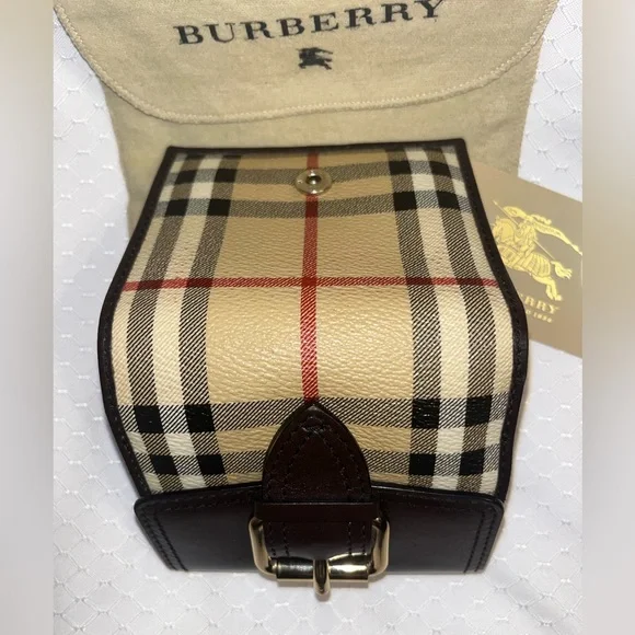 Authentic Burberry Haymarket Check Buckle Trifold Wallet - Unisex - Picture 6 of 17